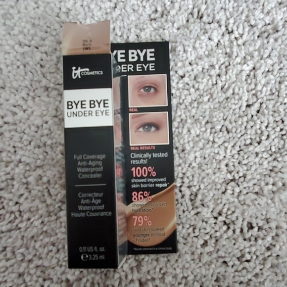 NIB IT COSMETICS - Picture 2 of 5